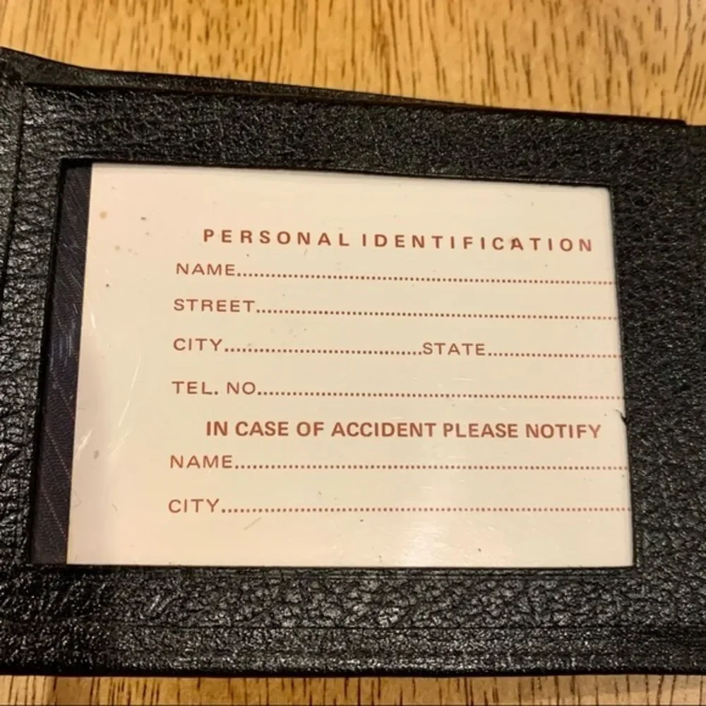 NWOT Swank Genuine Cowhide Black‎ Leather Bifold Wallet